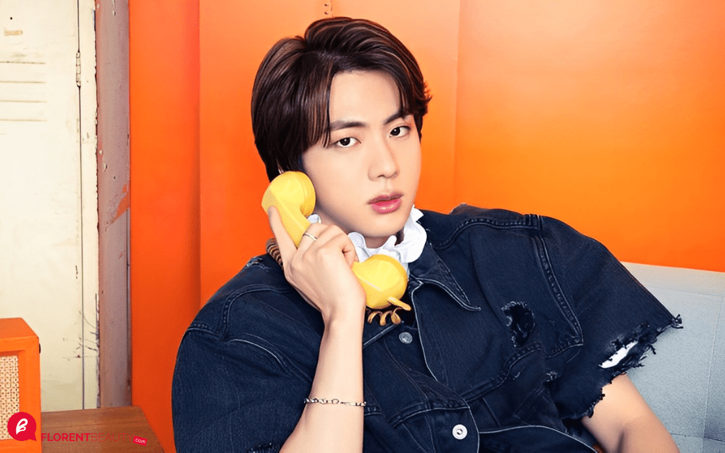 fakta Jin BTS anggota BTS pertama yang mendaftar wamil